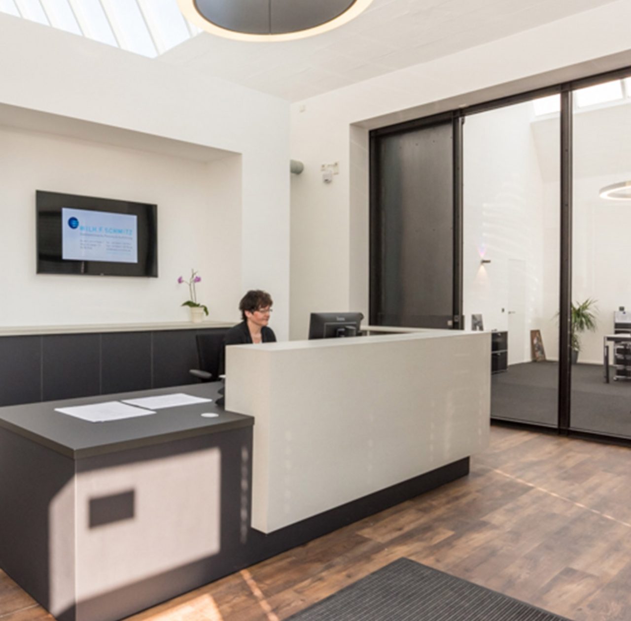  Ausbildung zum/zur Bürokaufmann/Bürokauffrau - Wilh. F. Schmitz Motiv 